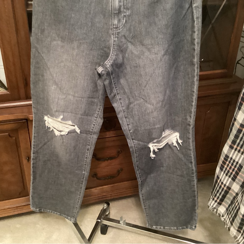 Universal Thread Goods Co. Black Wash Jeans - Picture 4 of 9